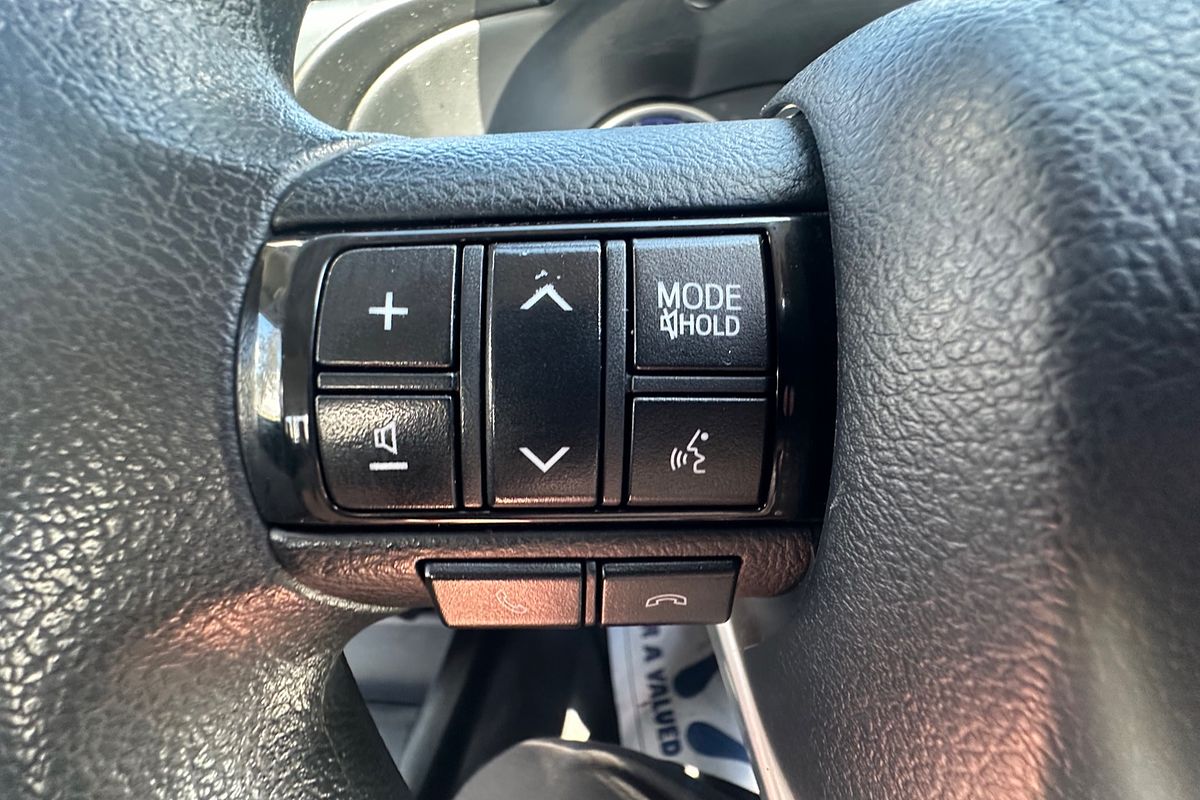 2018 Toyota Hilux SR GUN126R