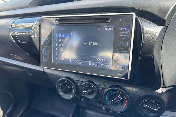 2018 Toyota Hilux SR GUN126R