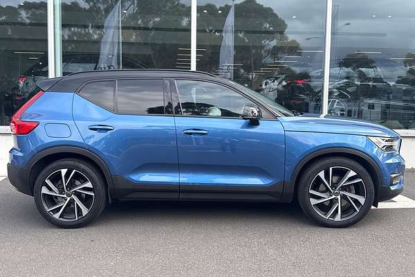 2020 Volvo XC40 T5 R-Design