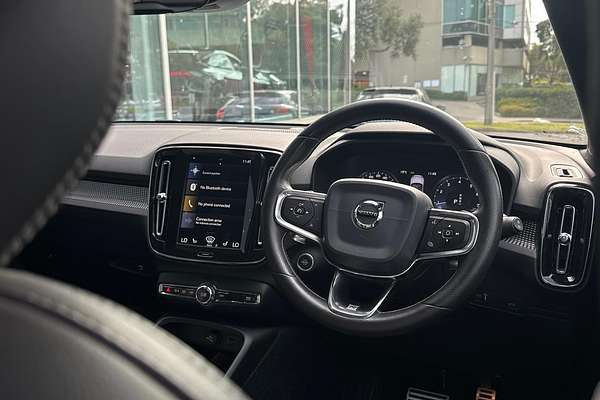 2020 Volvo XC40 T5 R-Design