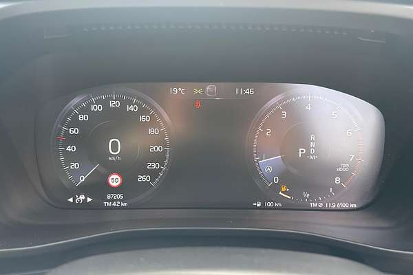 2020 Volvo XC40 T5 R-Design