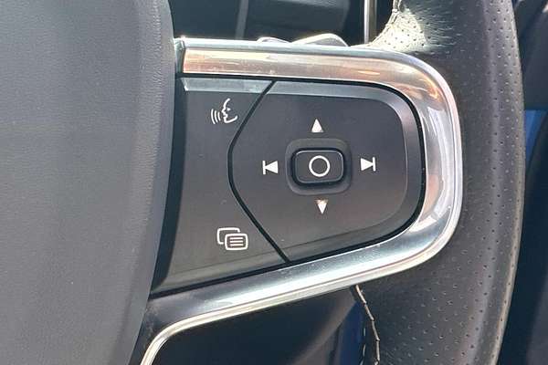 2020 Volvo XC40 T5 R-Design