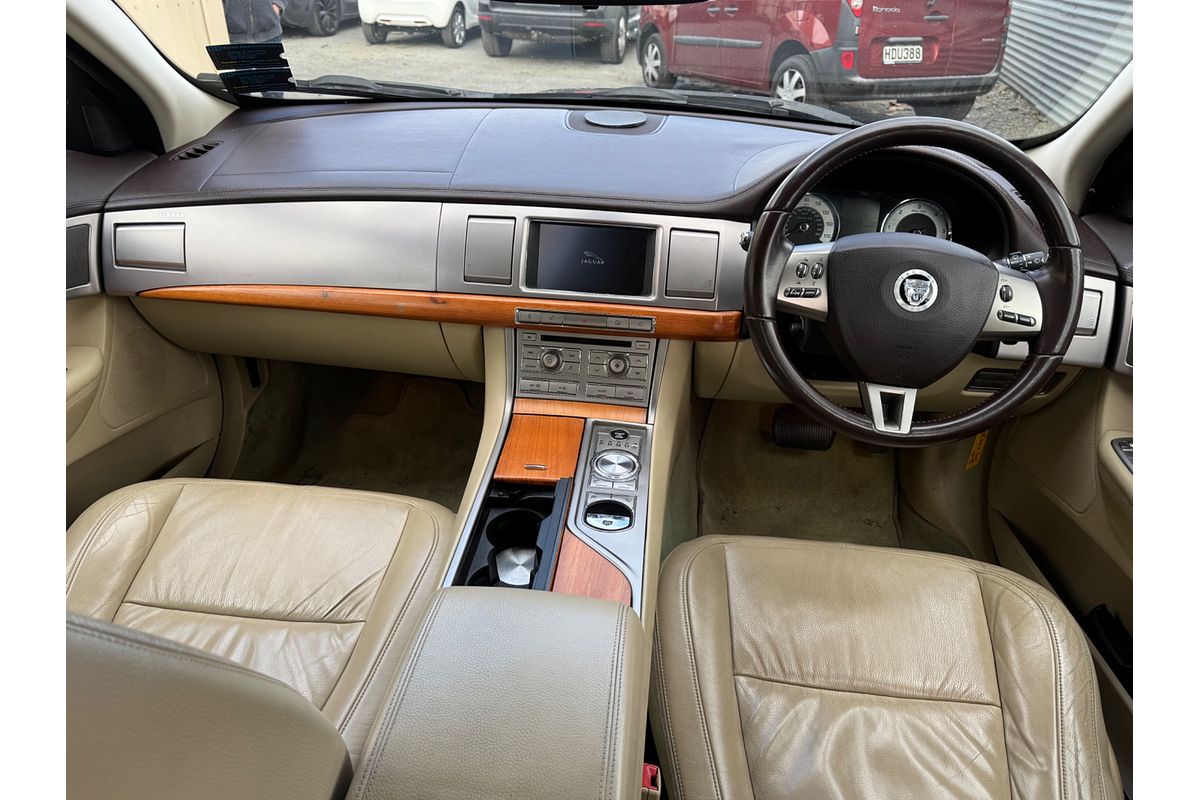 2010 Jaguar XF LUXURY V6