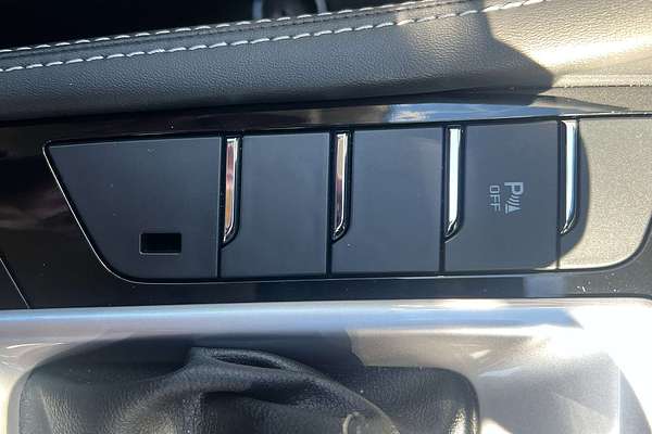 2022 Isuzu MU-X LS-U