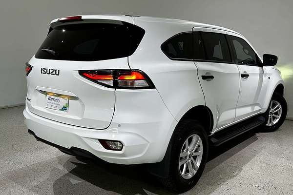 2021 Isuzu MU-X LS-M