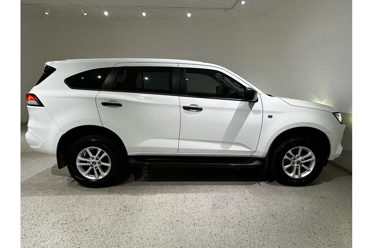 2021 Isuzu MU-X LS-M