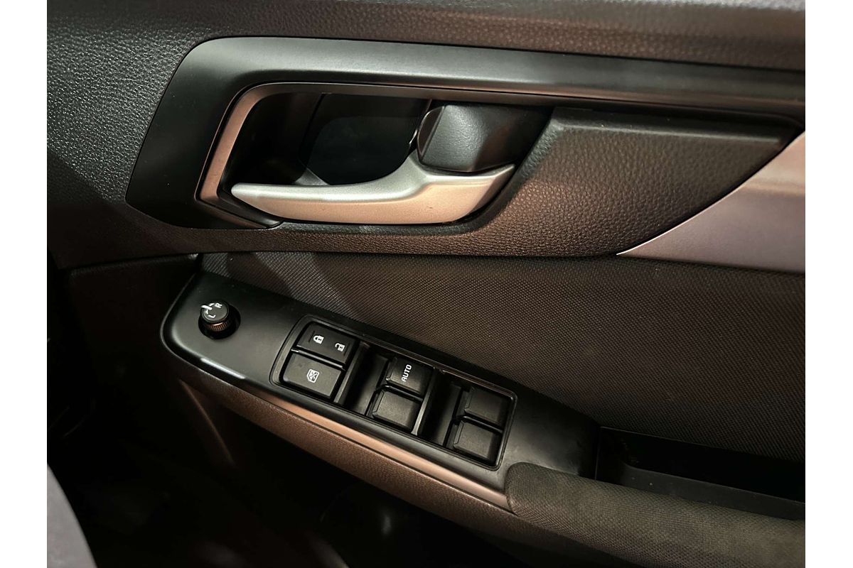 2021 Isuzu MU-X LS-M