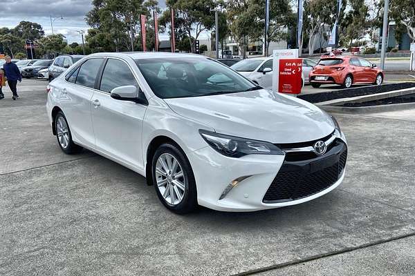 2017 Toyota Camry Atara S ASV50R