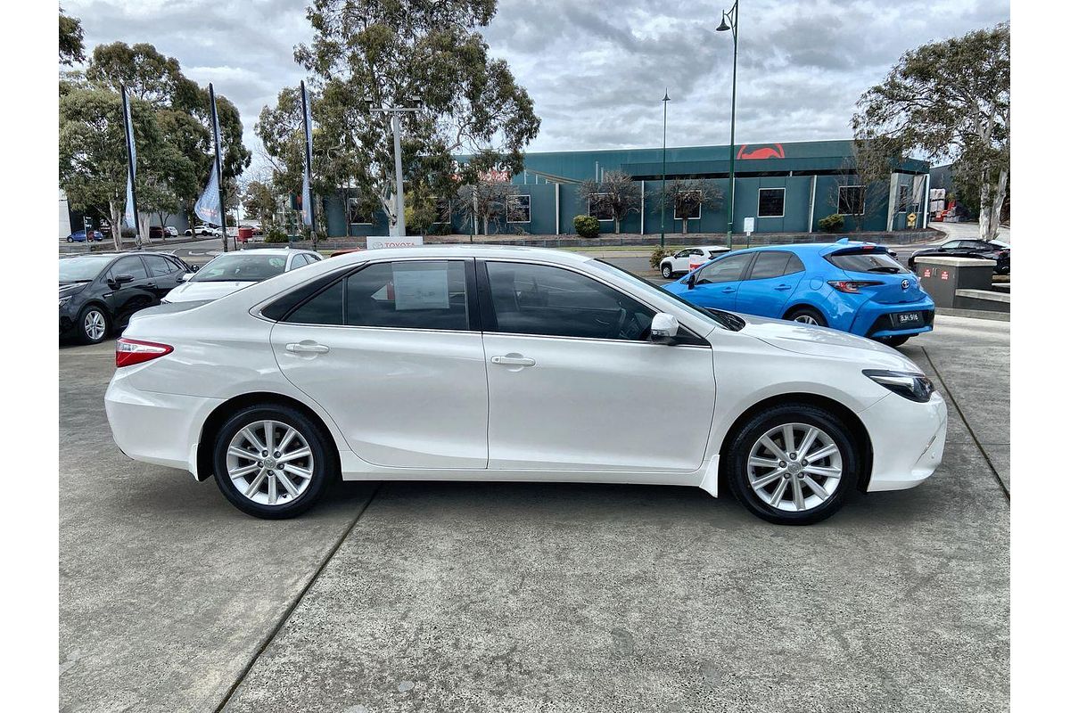 2017 Toyota Camry Atara S ASV50R