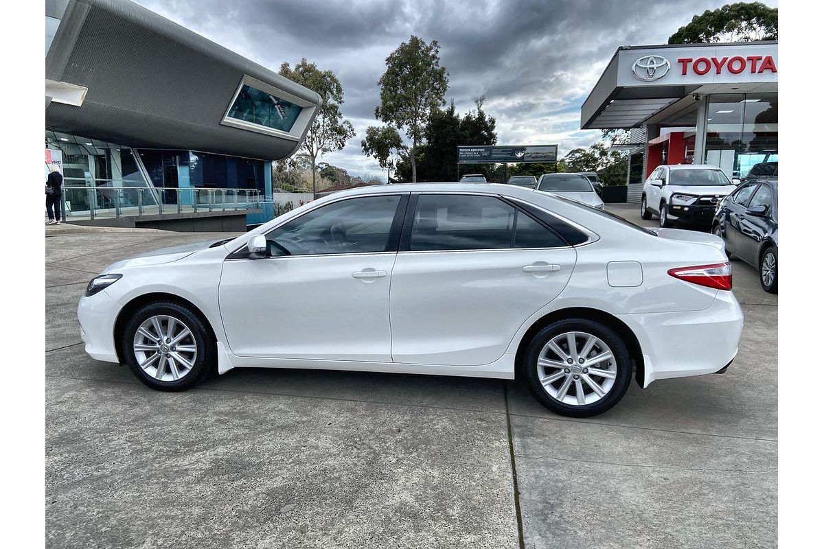 2017 Toyota Camry Atara S ASV50R