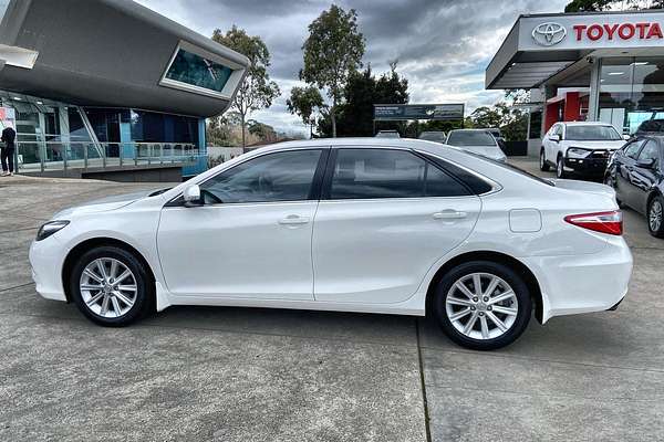 2017 Toyota Camry Atara S ASV50R