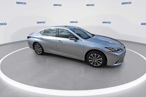 2022 Lexus ES