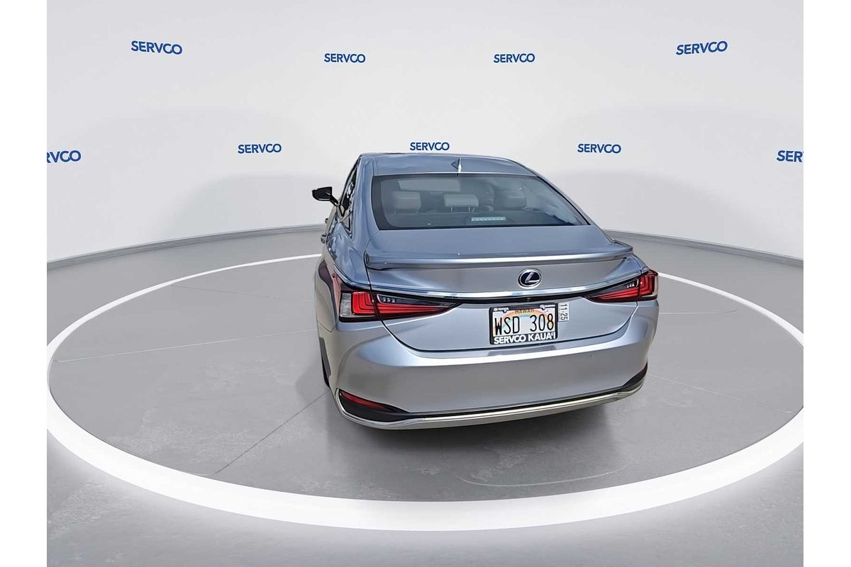 2022 Lexus ES