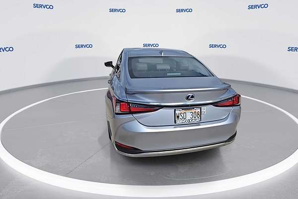 2022 Lexus ES