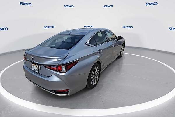 2022 Lexus ES
