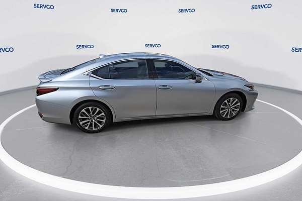 2022 Lexus ES