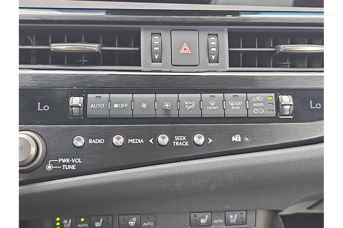 2022 Lexus ES