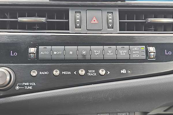 2022 Lexus ES