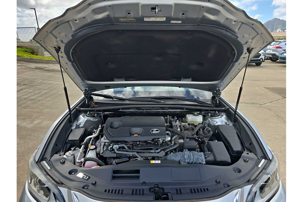 2022 Lexus ES