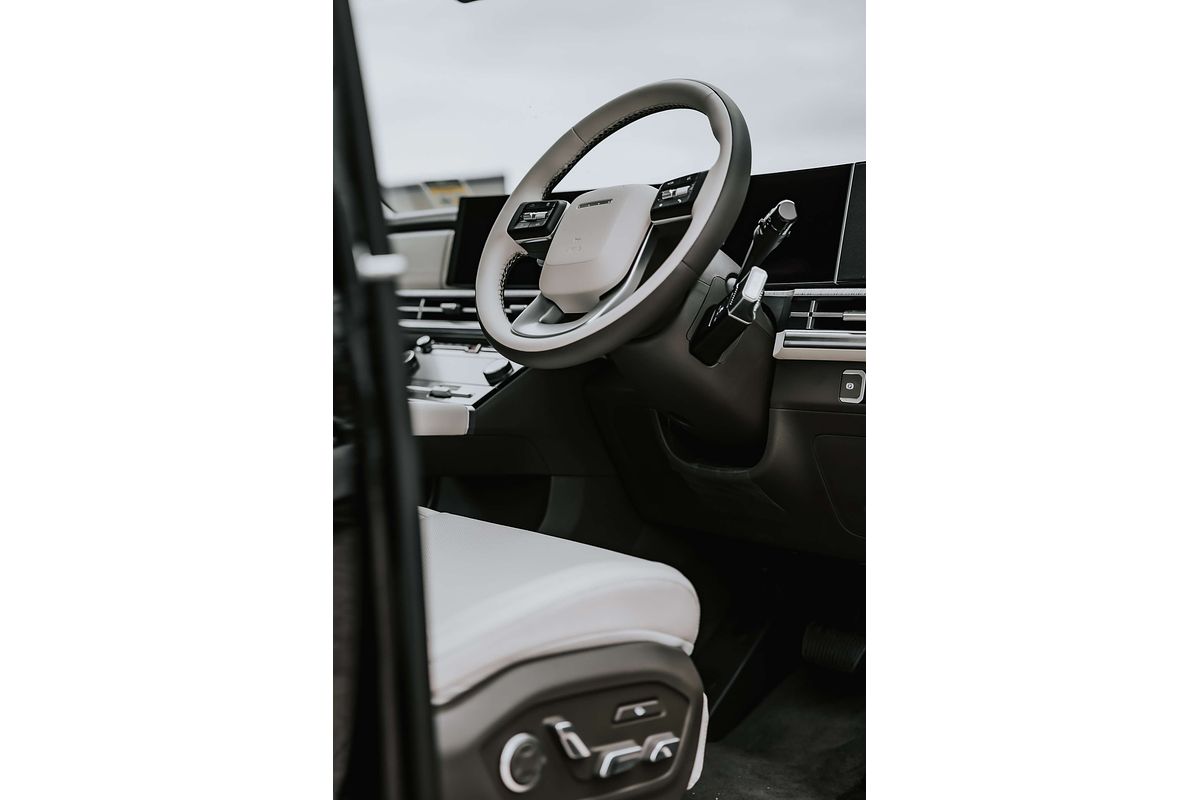 2025 Hyundai Santa Fe Hybrid Calligraphy MX5.V1