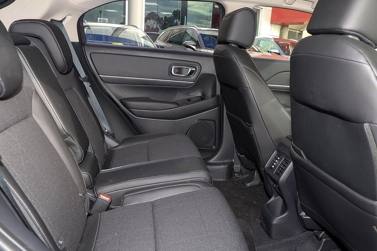 2023 Honda HR-V e:HEV L
