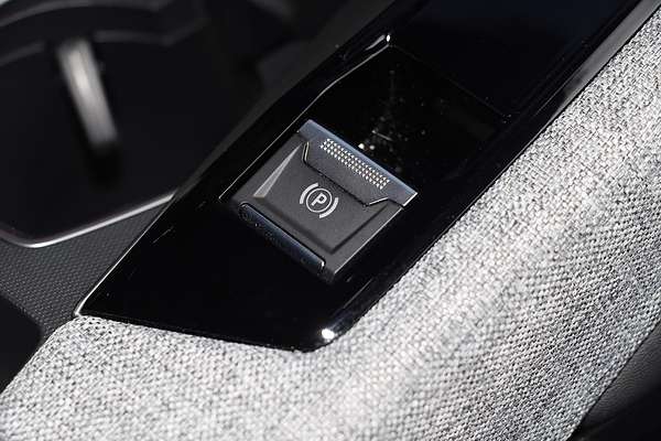 2024 Peugeot 3008 GT Premium Hybrid P64