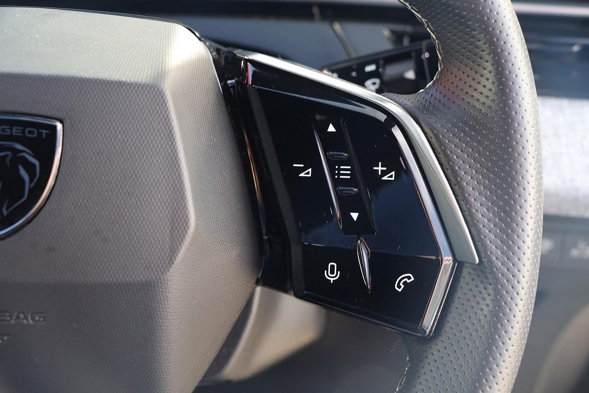 2024 Peugeot 3008 GT Premium Hybrid P64
