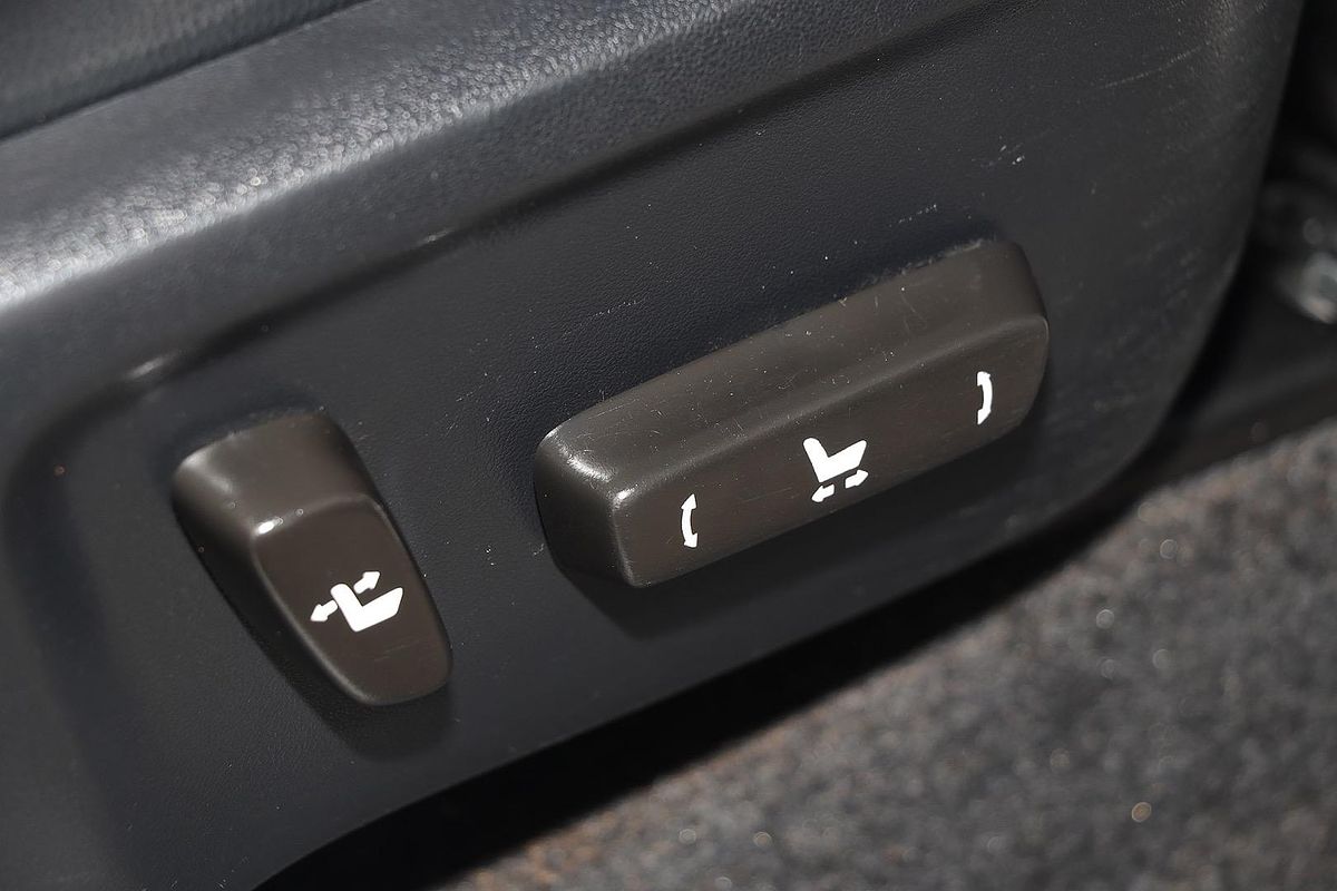 2019 Toyota Hilux Rugged X GUN126R 4X4