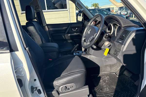 2019 Mitsubishi Pajero GLS NX