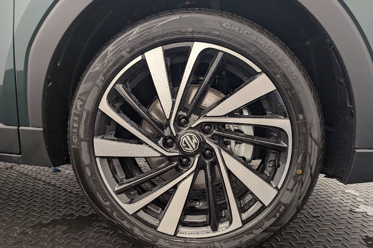 2025 MG ZS Essence Turbo ZS32