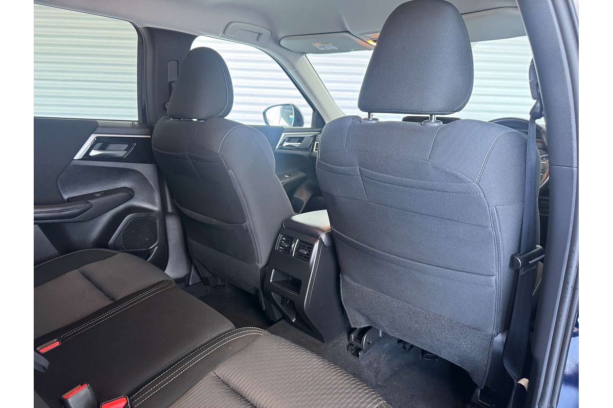 2024 Mitsubishi Outlander LS ZM