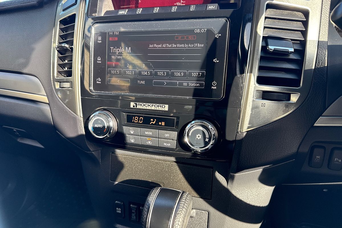 2019 Mitsubishi Pajero GLS NX