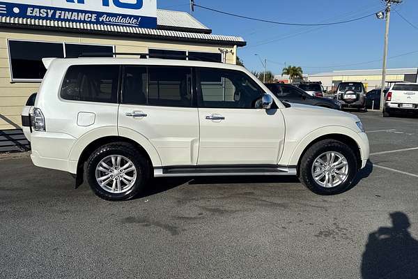 2019 Mitsubishi Pajero GLS NX