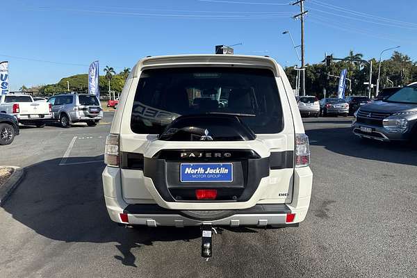 2019 Mitsubishi Pajero GLS NX