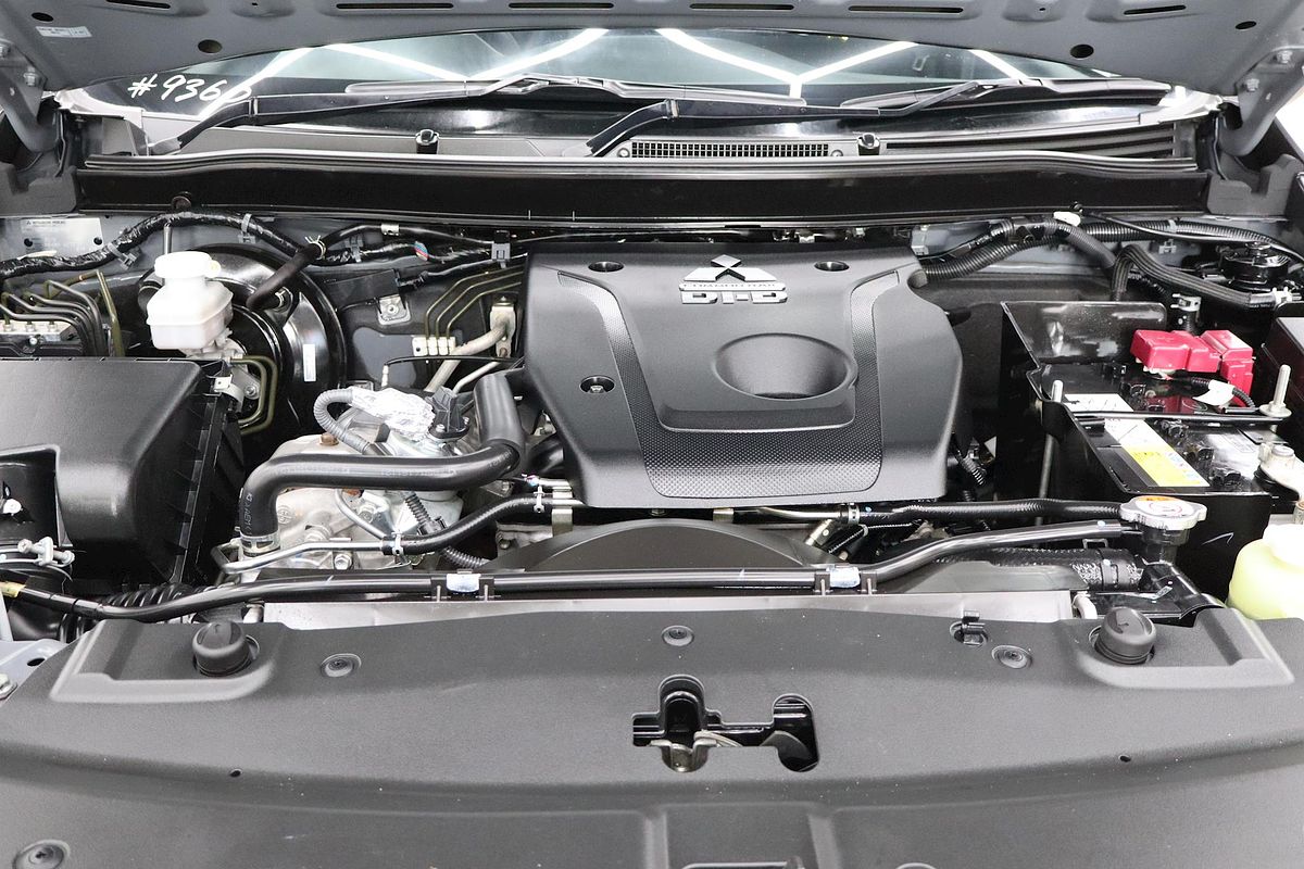 2022 Mitsubishi Triton GLX MR Rear Wheel Drive