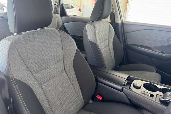 2023 Nissan X-TRAIL ST T33