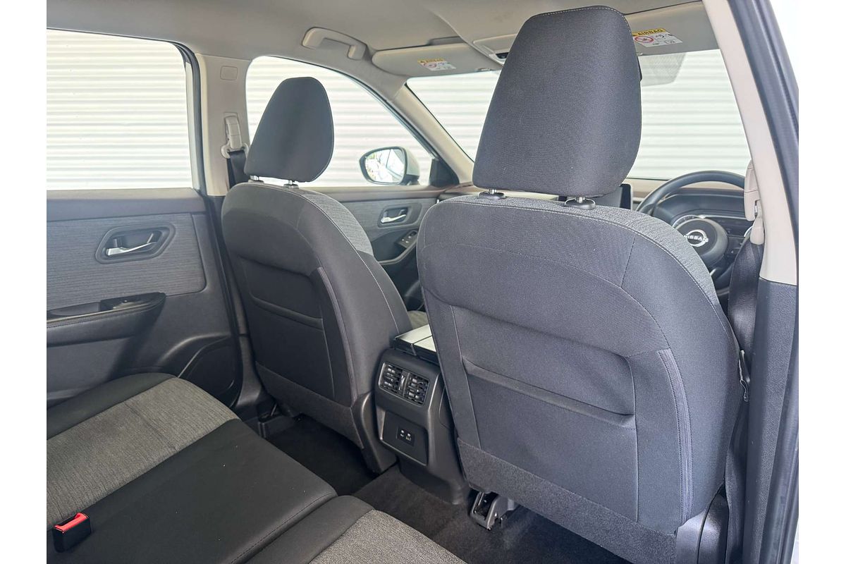 2023 Nissan X-TRAIL ST T33