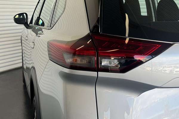 2023 Nissan X-TRAIL ST T33