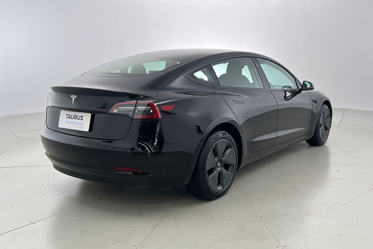 2022 Tesla Model 3 Rear-Wheel Drive