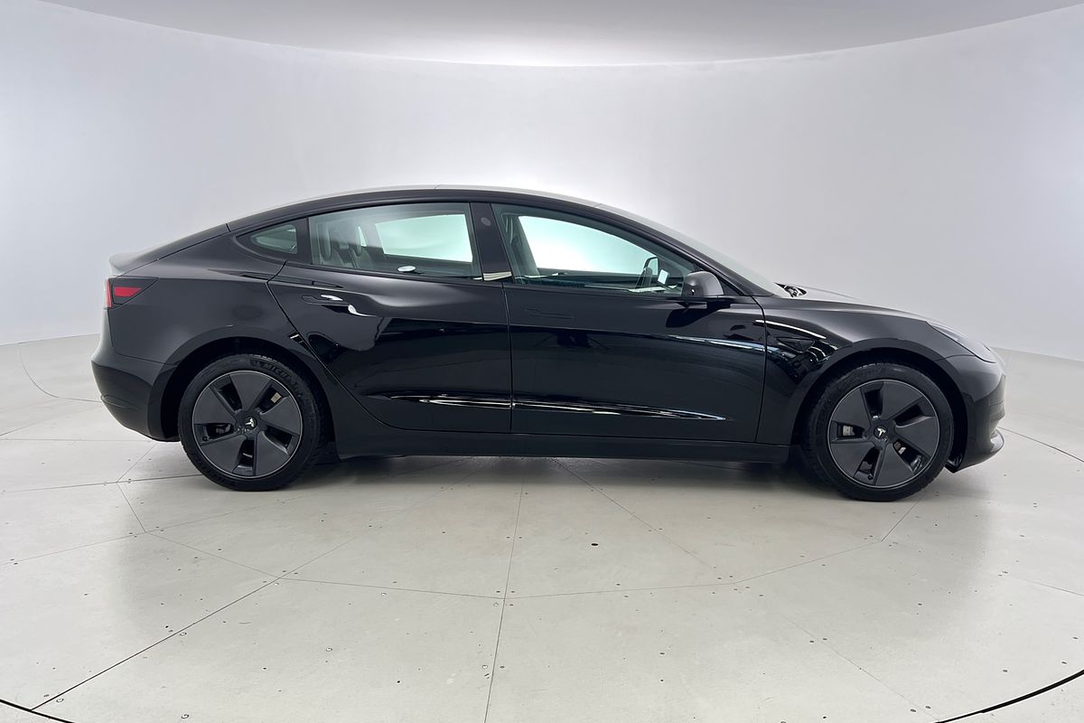 2022 Tesla Model 3 Rear-Wheel Drive