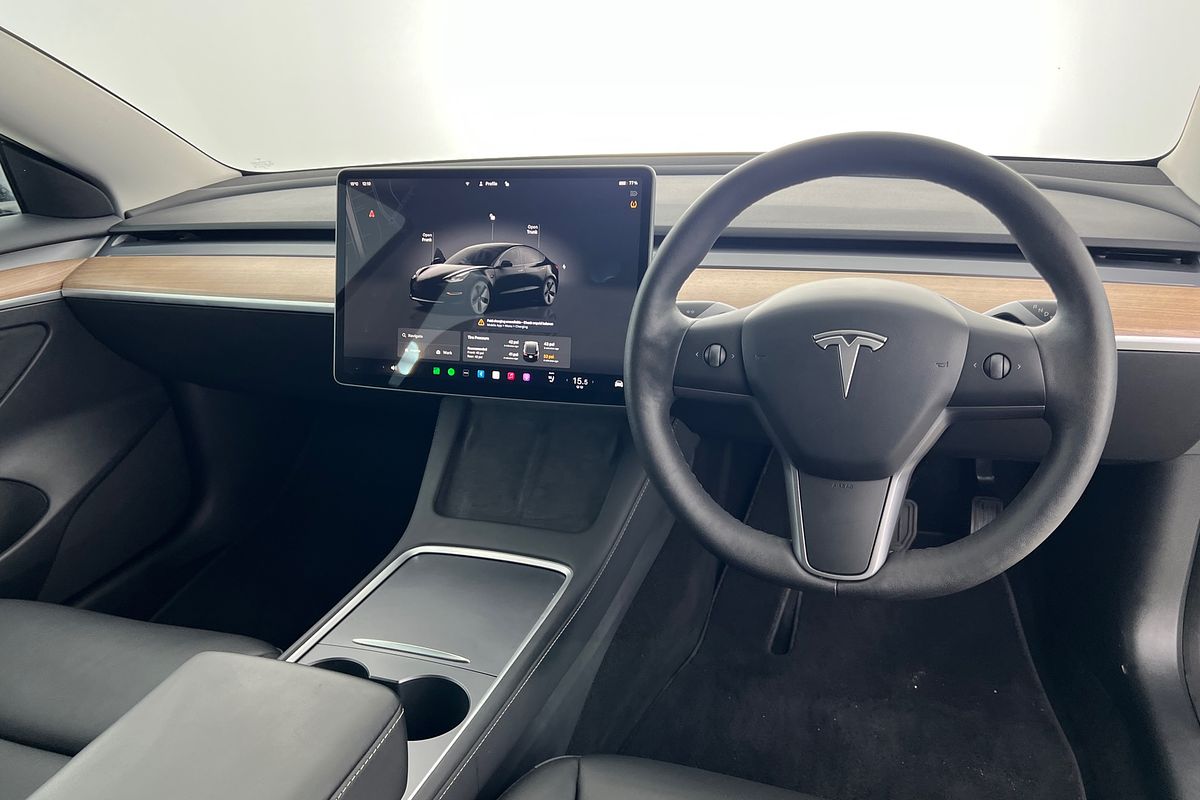 2022 Tesla Model 3 Rear-Wheel Drive