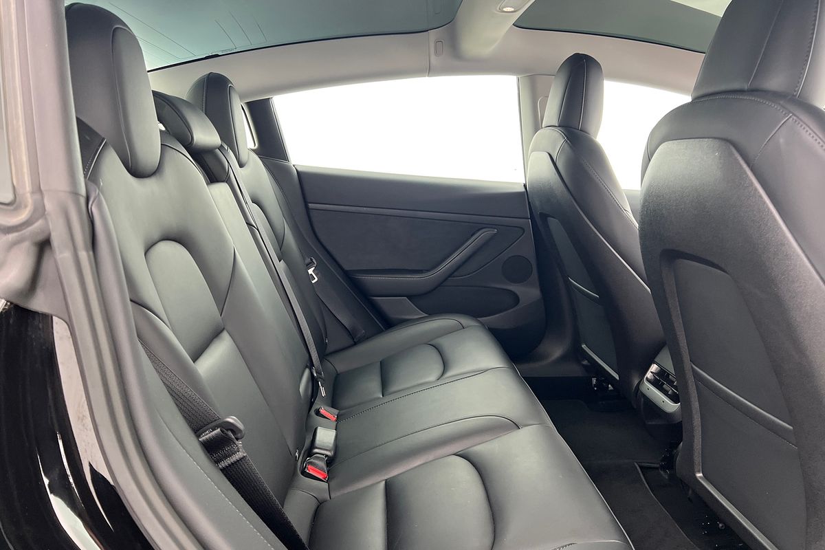 2022 Tesla Model 3 Rear-Wheel Drive