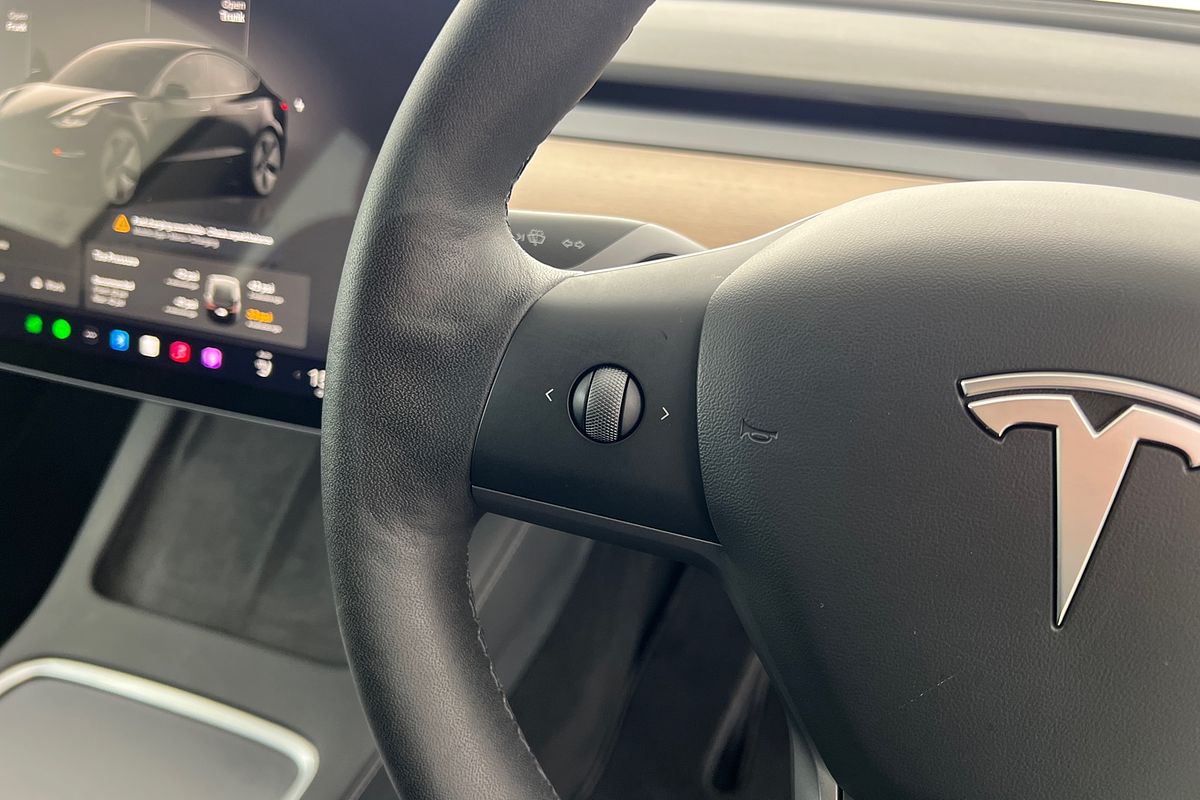 2022 Tesla Model 3 Rear-Wheel Drive