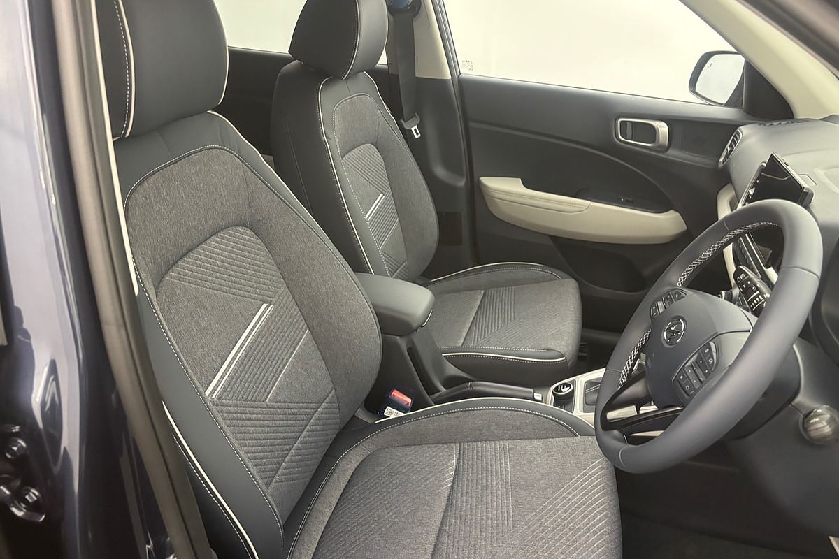 2025 Hyundai Venue Elite QX.V5