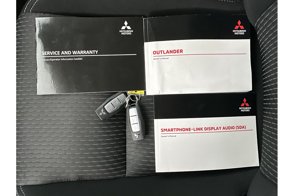 2022 Mitsubishi Outlander ES ZM