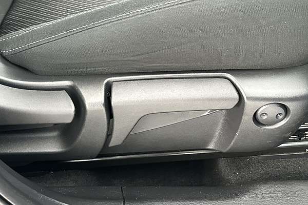 2022 Mitsubishi Outlander ES ZM