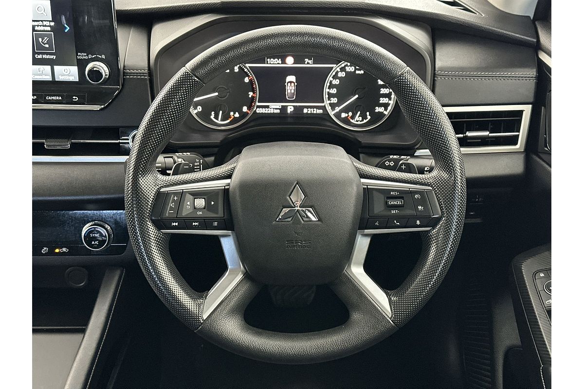 2022 Mitsubishi Outlander ES ZM