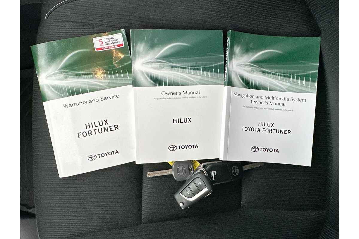 2021 Toyota Hilux SR GUN126R 4X4