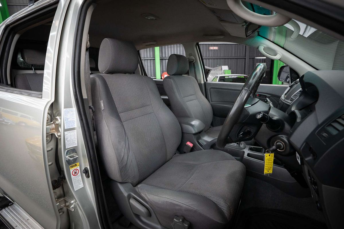 2012 Toyota Hilux SR5 KUN26R 4X4