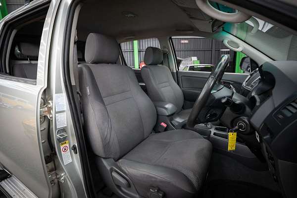 2012 Toyota Hilux SR5 KUN26R 4X4